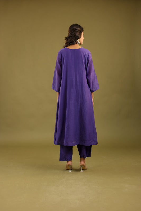 Elegance Bloomed – Hand Embroidered Mul Chanderi Suit Set for Women