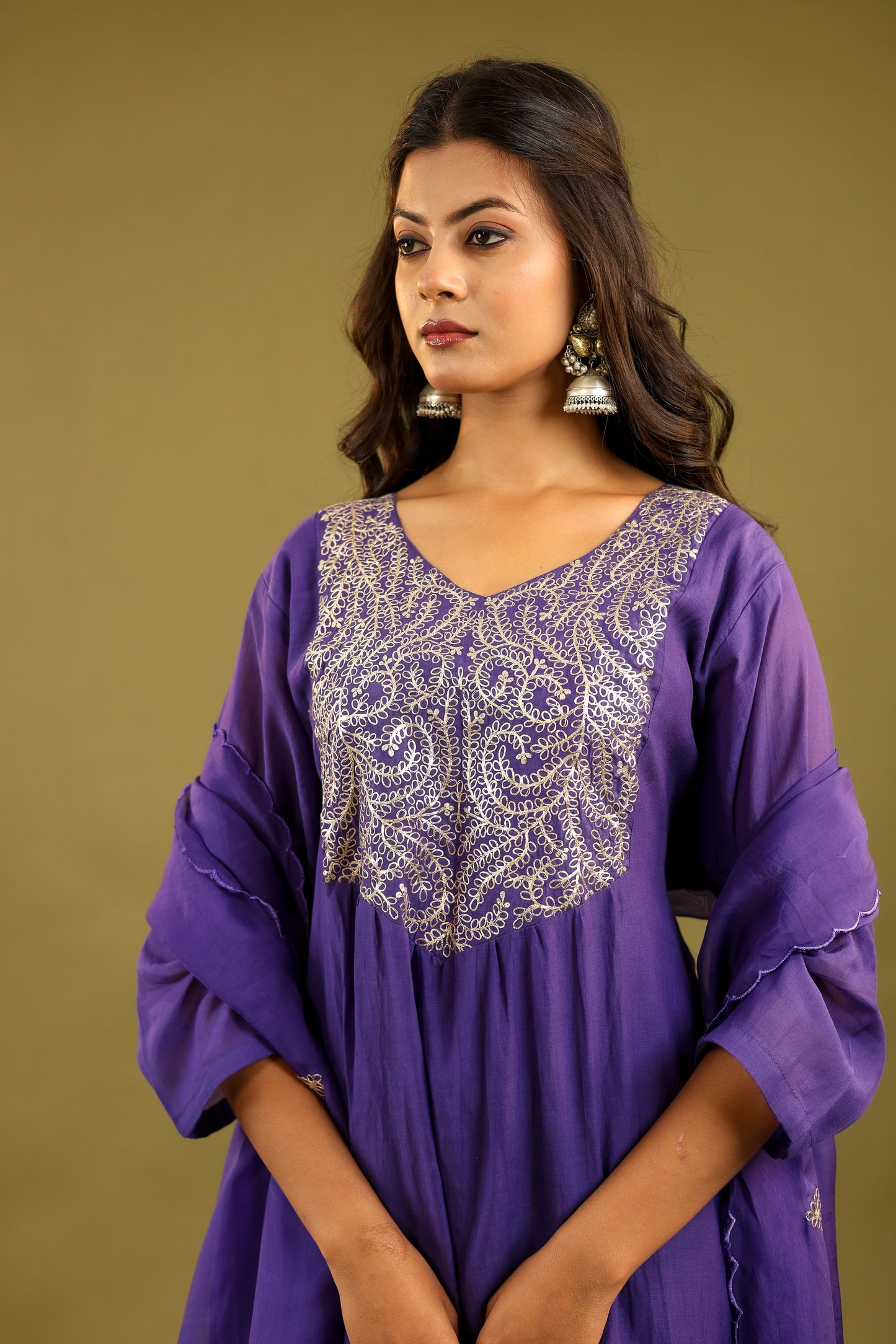 Elegance Bloomed – Hand Embroidered Mul Chanderi Suit Set for Women