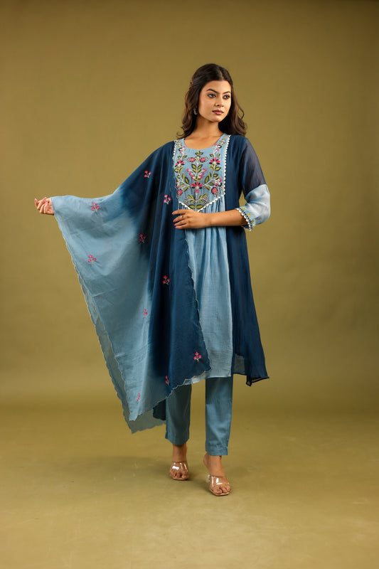 Elegance Bloomed – Hand Embroidered Mul Chanderi Suit Set for Women