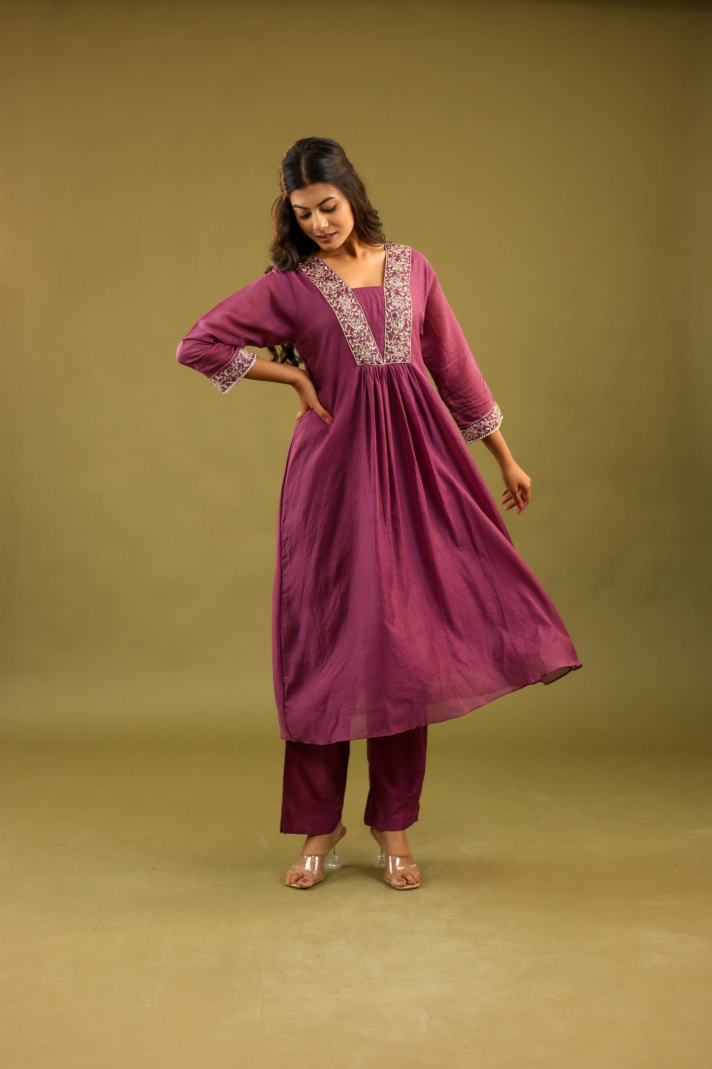 Elegance Bloomed – Hand Embroidered Mul Chanderi Suit Set for Women