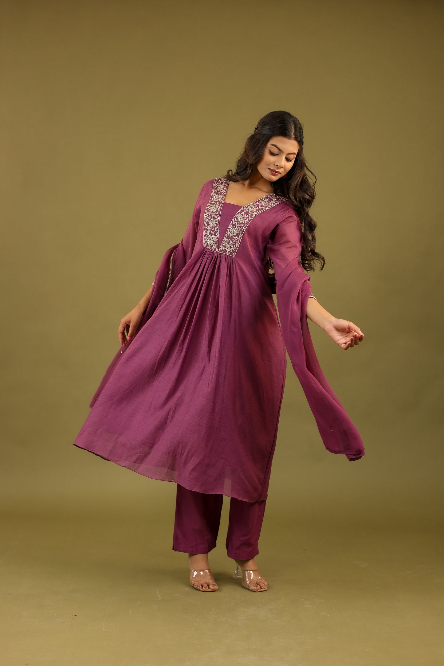Elegance Bloomed – Hand Embroidered Mul Chanderi Suit Set for Women