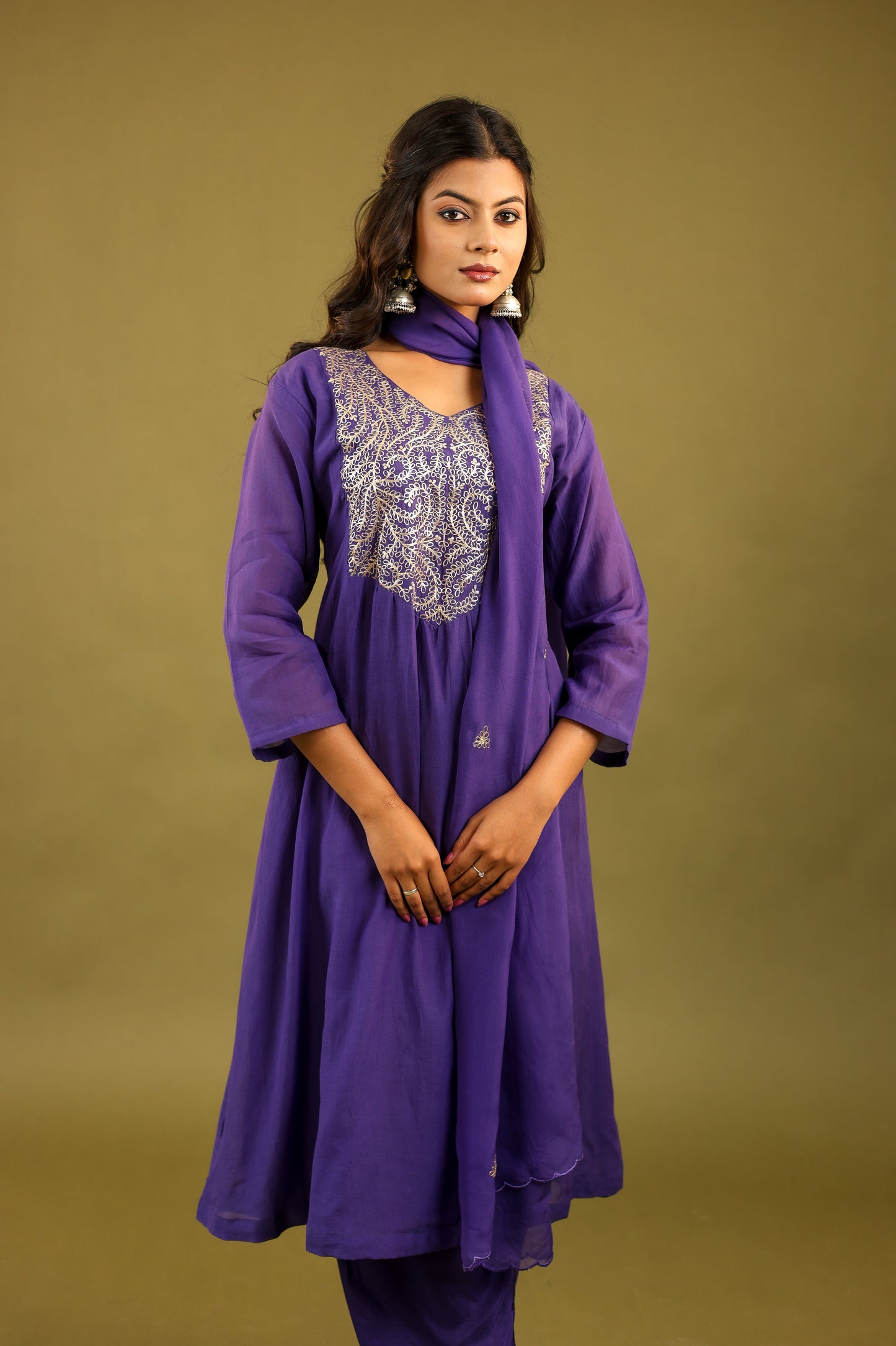 Elegance Bloomed – Hand Embroidered Mul Chanderi Suit Set for Women